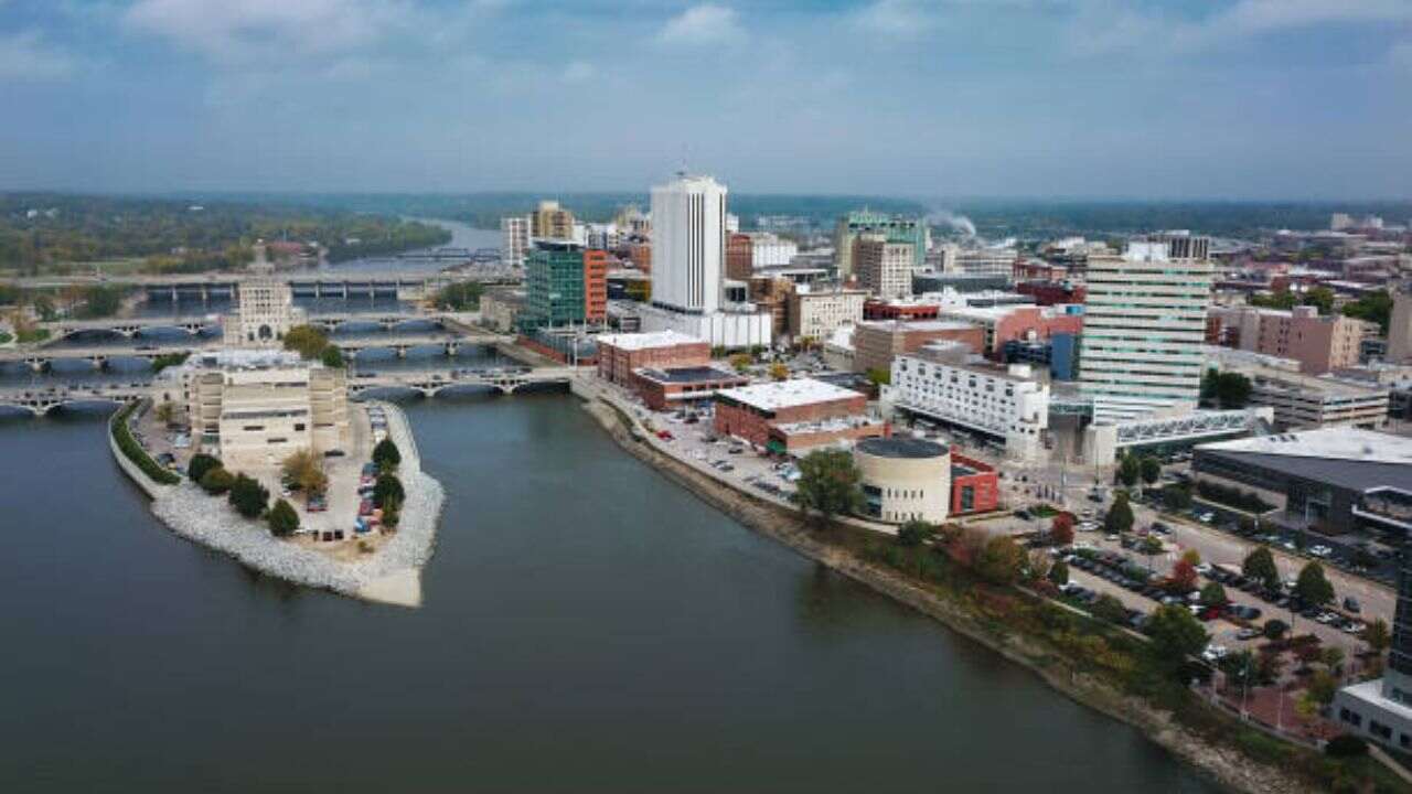 Frontier Airlines Cedar Rapids Office in Iowa